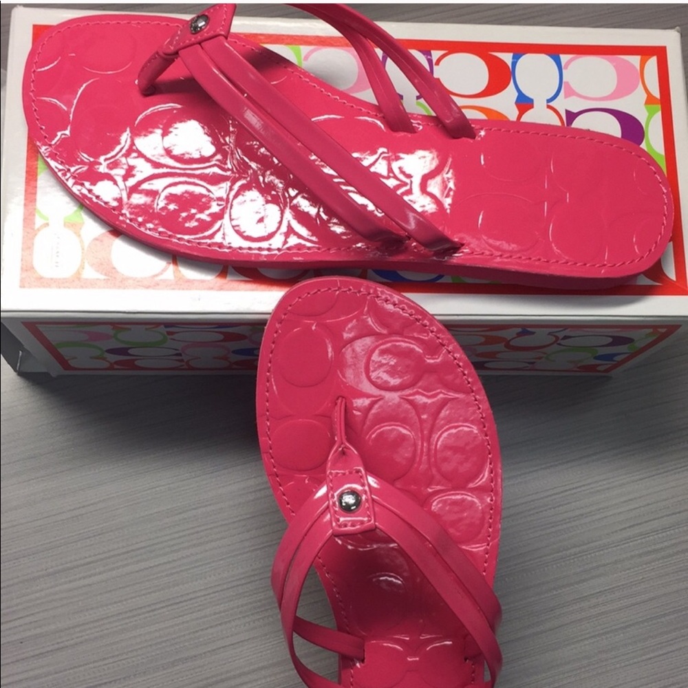 New Coach Juney Hibiscus Patent Flip Flops  Sz 7